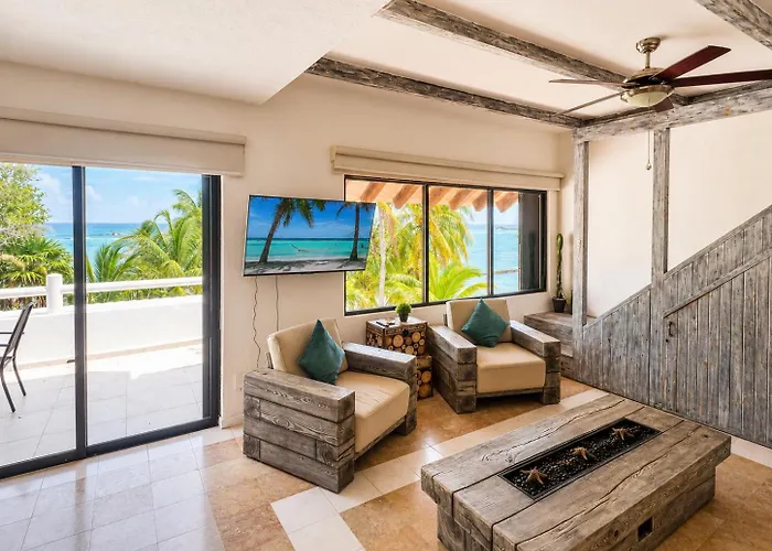 Beachfront With Loft And Sea Views Appartement *