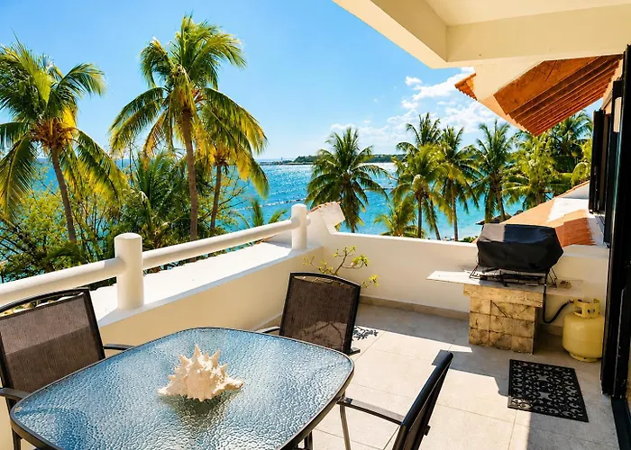 Beachfront With Loft And Sea Views