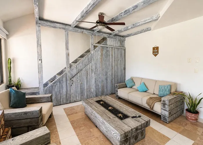 Beachfront With Loft And Sea Views Appartement